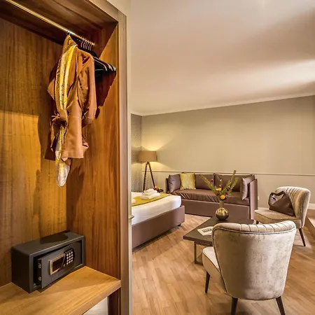 Hotel Charme Spagna Boutique 3*