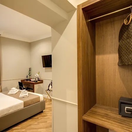 Charme Spagna Boutique Hotel