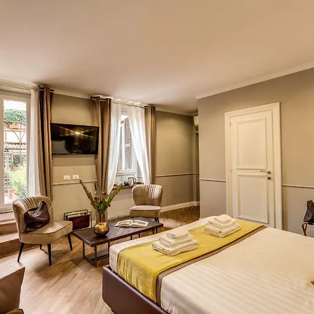 Charme Spagna Boutique Hotel 3*