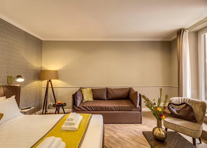 Charme Spagna Boutique Hotel 3*